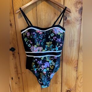 LAND’S END Women’s Black Floral Swimsuit